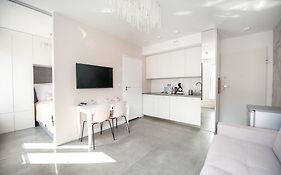 Amelia Suite
